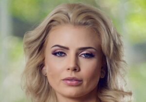 Beverly Hillson Biography, Wiki, Age, Career, Photos & More